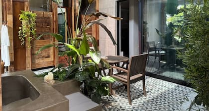 Private villa in Jeju, South Korea – tropical vibes with pool and jacuzzi
