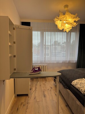 2 bedrooms, iron/ironing board, WiFi, bed sheets