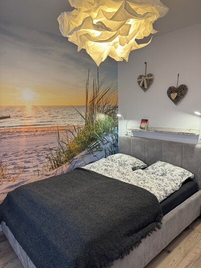 Lovingly furnished vacation apartment with balcony in a central location by the park