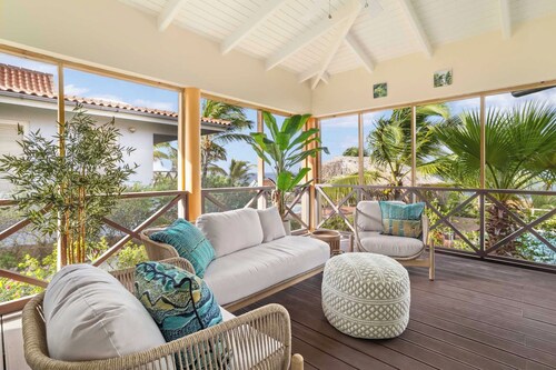 Villa Happy Turtle with a spectacular ocean view