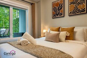 2 bedrooms, desk, iron/ironing board, travel cot