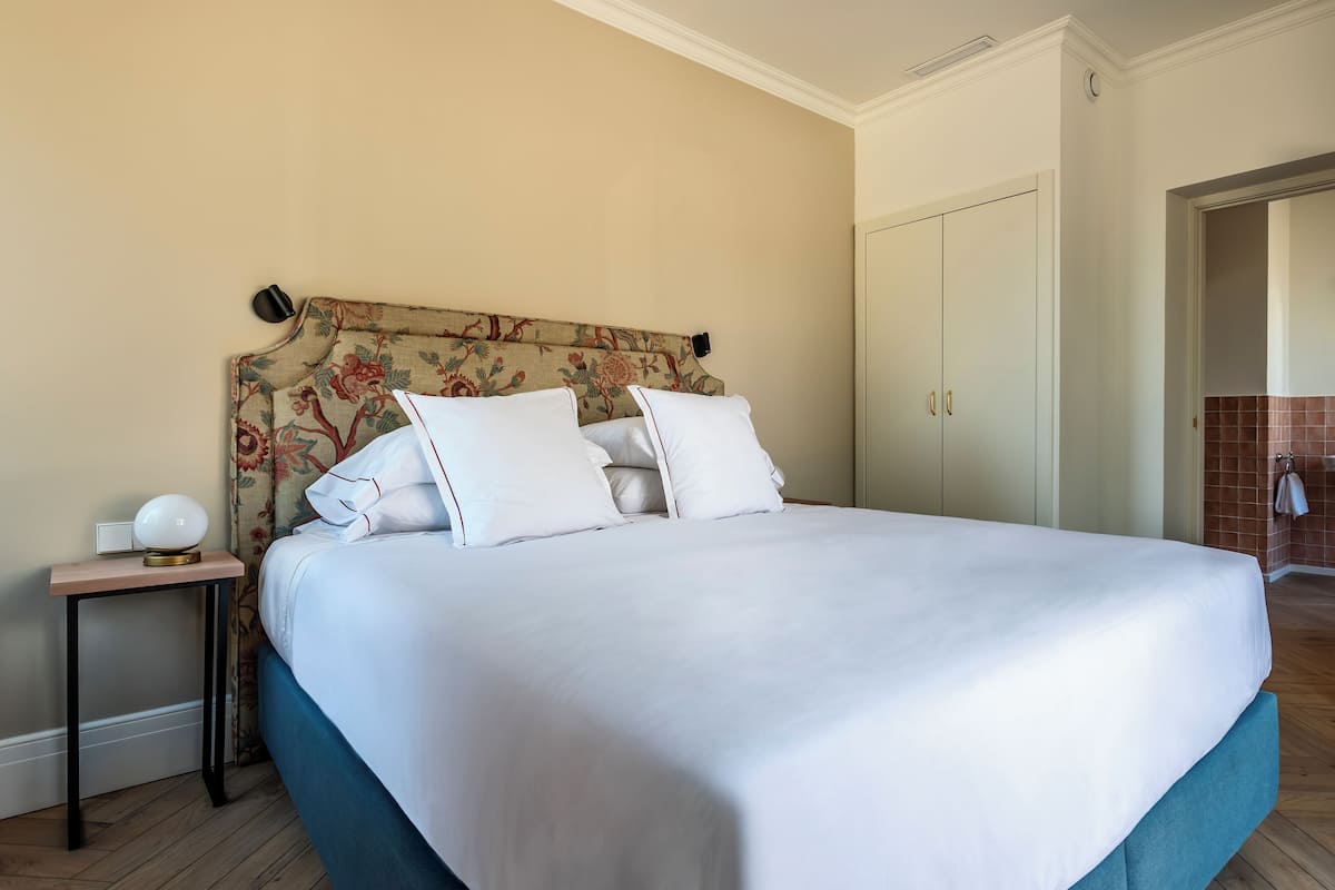 Habitación Deluxe doble, no fumadores, en la zona del jardín | Sábanas de algodón egipcio, ropa de cama de alta calidad, wifi gratis
