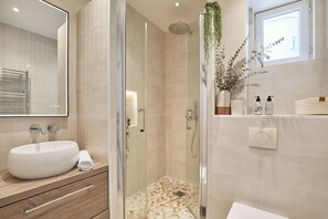 Departamento | Baño | Secadora de cabello y toallas