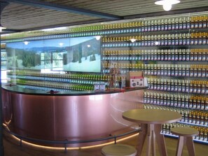 Comfort dubbelrum - utsikt mot resort | Bar (på boendet)