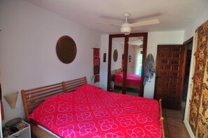 4 Schlafzimmer, Bügeleisen/Bügelbrett, WLAN, Bettwäsche