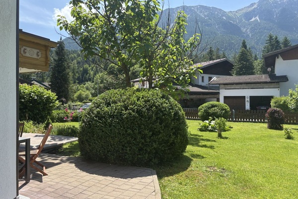 Haus, Strauch, Zuhause, Garten, Gebirge, Hütte, Bergstation, Rasen, Landscaping