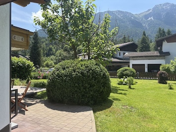 Maison, Arbuste, Domicile, Jardin, Chaßne De Montagnes, Chalet, Station De Montagne, Pelouse, Aménagement Paysager