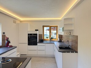 Microwave, oven, dishwasher