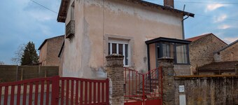 Gîte Chenevières - Village paisible avec parking privé