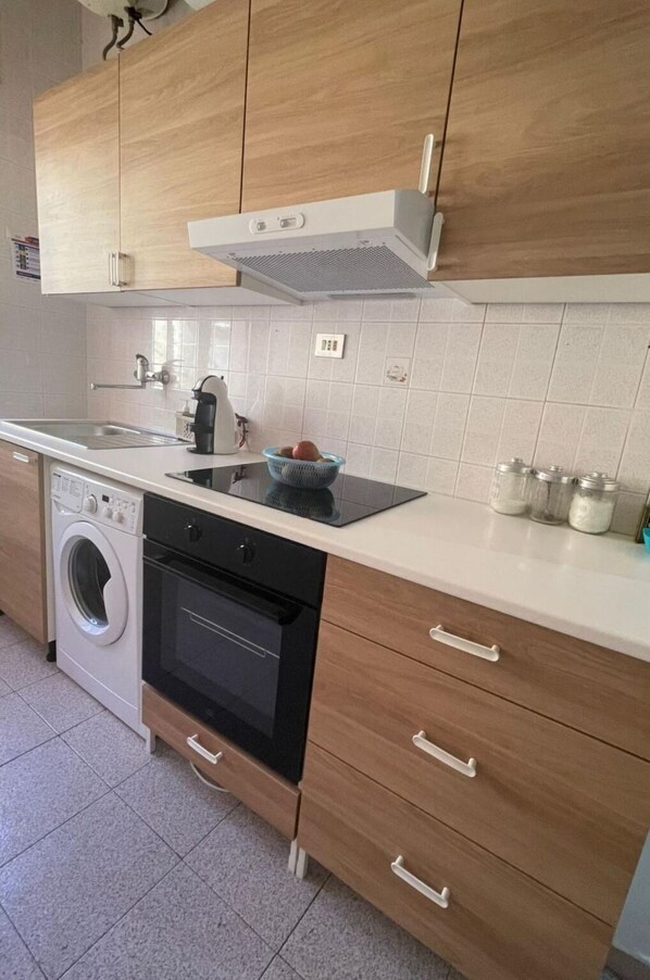 Oven, high chair