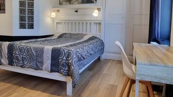 6 makuuhuonetta, ilmainen Wi-Fi