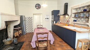 Réfrigérateur, lave-vaisselle