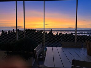 Outdoor dining - Elegant T2 with terrace in Sète, secure parking (Sète)