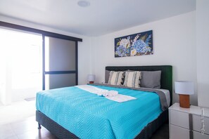 6 chambres, fer et planche à repasser, Wi-Fi, draps fournis