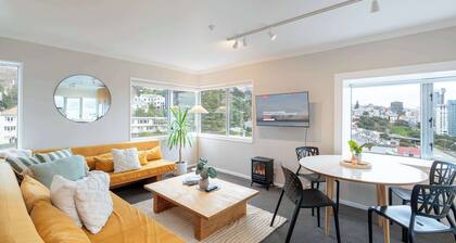 Abel St Central | 2BR | City Views + Laundry