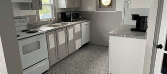 Oceanfront cottage -Irish Loop