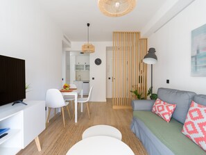 House | Living room - Apartment in Las Palmas Near Playa de Las Canteras (Las Palmas de Gran Canaria)