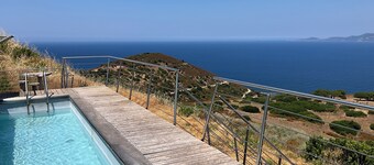 New apartment in a villa facing a panoramic sea view with sunsets over the sea