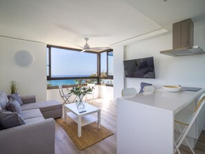 Living room - Apartment in Gran Canaria Near Playa del Pirata (San Bartolomé de Tirajana)