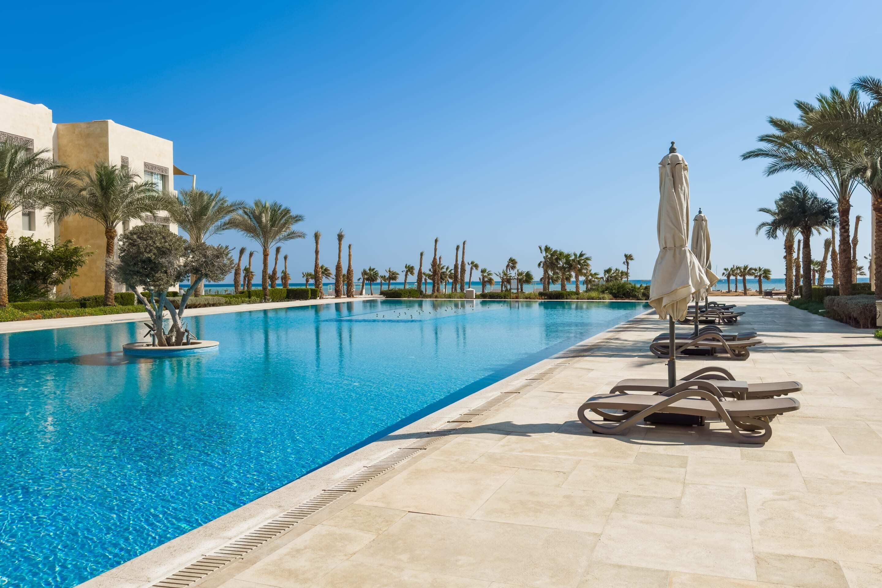 Neat & Neutral 1BDR Pool front | Mangroovy (M9-3B-12) | Kolam renang | Kolam renang outdoor