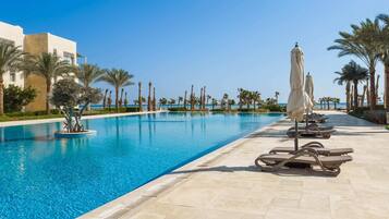 Neat & Neutral 1BDR Pool front | Mangroovy (M9-3B-12) | Piscina | Piscina all'aperto