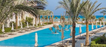 Xuru Stays I Roomy & Relaxed 1bdr @ Mangroovy Free Beach & Pool