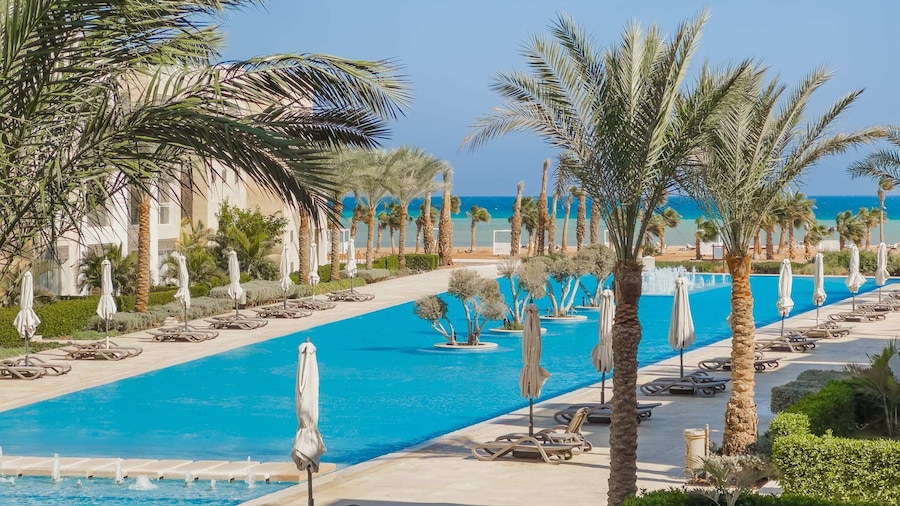 Xuru Stays I Roomy & Relaxed 1bdr @ Mangroovy Free Beach & Pool