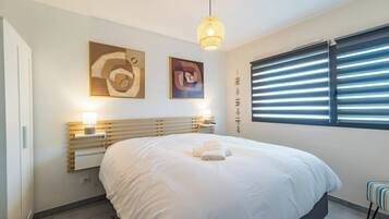 1 bedroom, internet, bed sheets