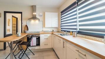 Fridge, microwave, oven, dishwasher