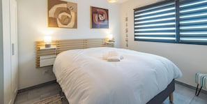 1 間睡房、熨斗/熨衫板、上網、床單
