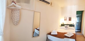 Iron/ironing board, WiFi, bed sheets