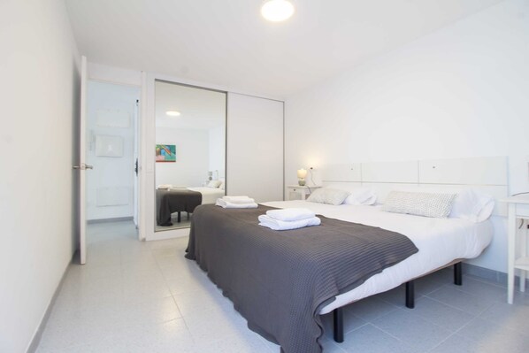 2 bedrooms, iron/ironing board - Family-friendly Stay on the Sand (Las Palmas de Gran Canaria)