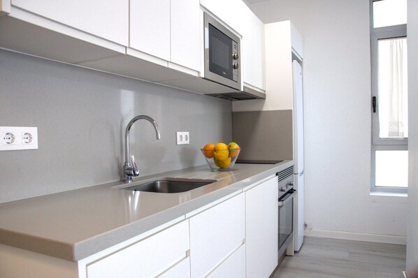 House | Private kitchen - Family-friendly Stay on the Sand (Las Palmas de Gran Canaria)