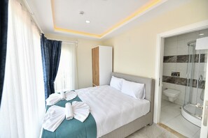 Family Condo, Balcony | Laptop workspace - Lamira Pansion (Fethiye)