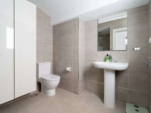 獨棟房屋 | 浴室 | 吹風機