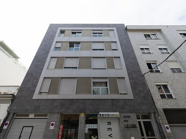 House | Exterior - House in Las Palmas Near Las Canteras Beach (Las Palmas de Gran Canaria)