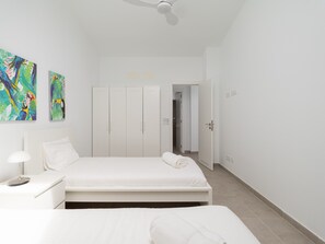 Hus | 2 soverom og strykejern/-brett