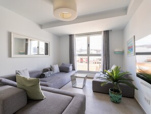 2 bedrooms, iron/ironing board