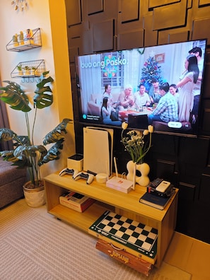 Condo, 2 Bedrooms, Accessible, Patio | Living room - Luxurious and Cozy Condo in Quezon City With City View (Quezon City)
