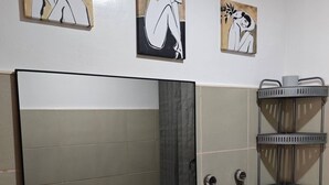 Condo, 1 phòng ngủ, phù hợp cho người khuyết tật, ban công | Phòng tắm
