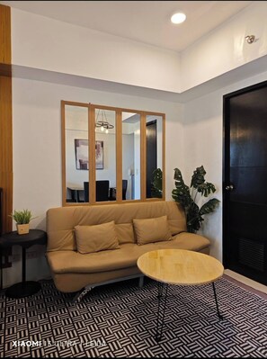 Condo, 1 phòng ngủ, phù hợp cho người khuyết tật, ban công | Phòng khách