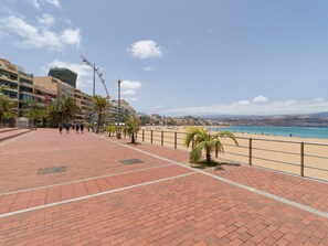 House | Exterior - Apartment in Las Palmas Near Las Canteras Beach (Las Palmas de Gran Canaria)