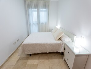 Room - Apartment by Playa de Las Canteras Beach (Las Palmas de Gran Canaria)