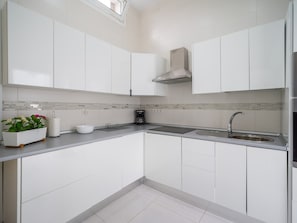 Private kitchen - House in Las Palmas by the Ocean With Terrace (Las Palmas de Gran Canaria)