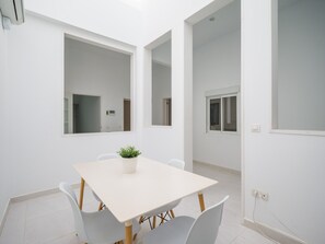 House | Dining - House in Las Palmas by the Ocean With Terrace (Las Palmas de Gran Canaria)