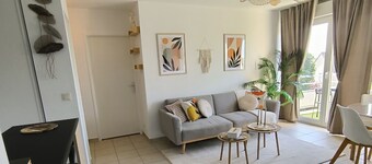 The racing n est, comfortable 2 bedroom apt, balcony, close to circuit