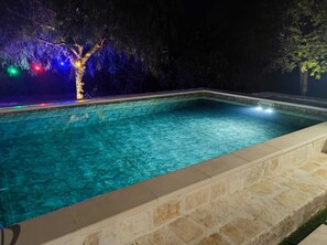 Utomhuspool