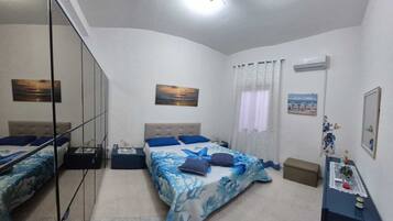 1 chambre, fer et planche Ă repasser, Wi-Fi, draps fournis