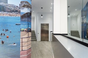 Apartment | Reception