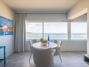 House | Dining